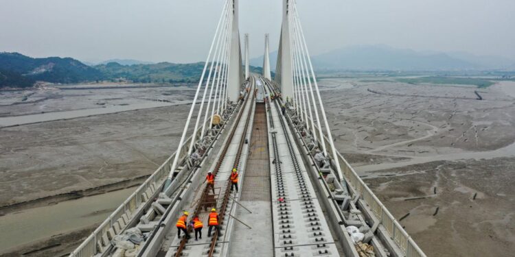 Institutional investors eye alternative asset classes