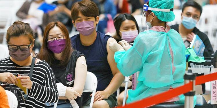 Insurers struggle with COVID-19 payouts