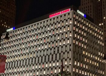 Profits fall for Gilbert’s Rocket Companies as mortgage industry slows