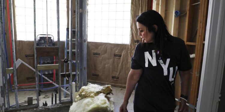 Property insurance chaos confounds Florida homeowners