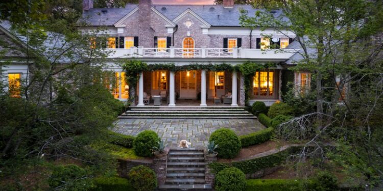 Rising interest rates do little to dampen Atlanta real estate market