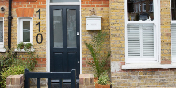 The price of home insurance has fallen to a record low