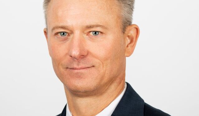 Companies Keep Libor on the Books Despite Push to New Benchmark