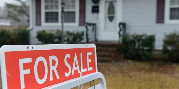 Lawmakers worry VA home loans aren’t keeping up with hot housing market