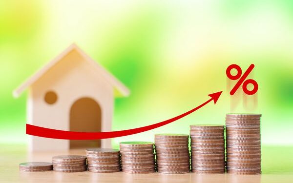 Mortgage shoppers beware: Surging oil is pushing five-year rates above 5%