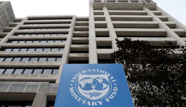 IMF Intends To Ban Pakistan From Seeking More Chinese Loans: Report