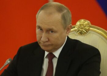 Russia threatens Swiss newspaper with legal action for publishing image of Putin with a clown nose