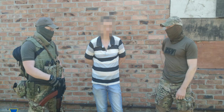 SBU nabs two Russian assets scouting Ukraine Army positions in Donetsk region