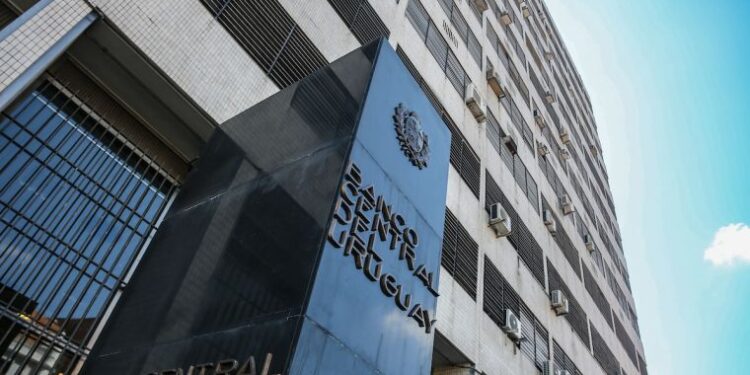 Uruguay Central Bank raised interest rate policy 50 basis point to 9,75% — MercoPress